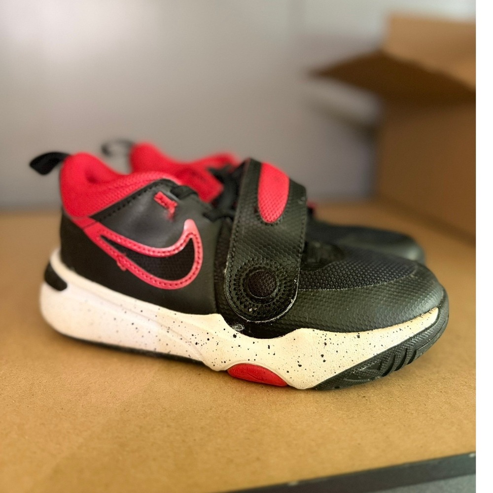 Youth Nike Sneakers 1Y DV8994-003 Team Hustle D 11